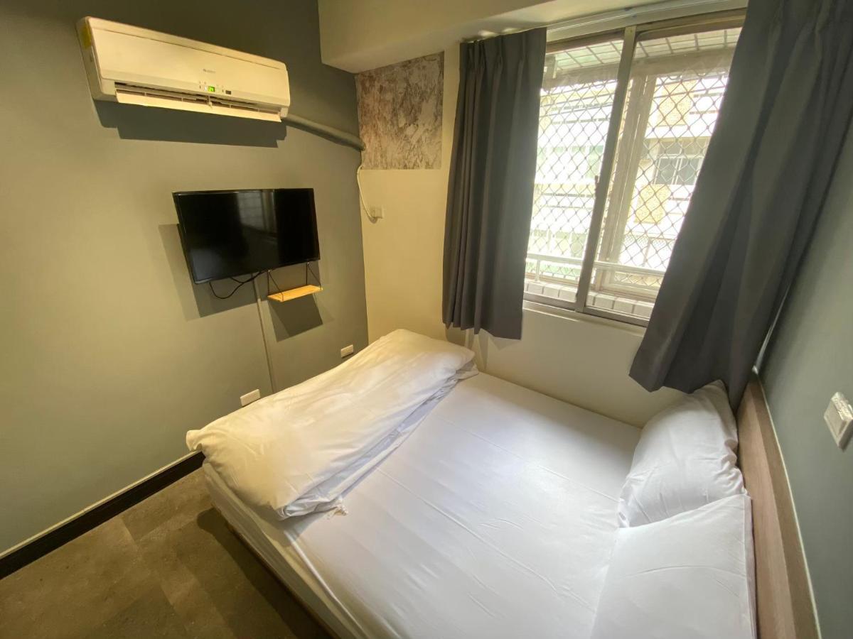 Fengjia Gift Box Homestay Taichung Exterior foto
