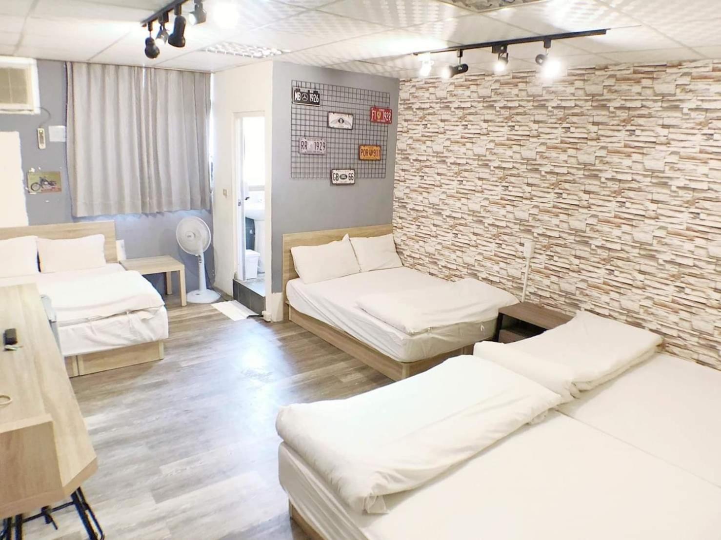Fengjia Gift Box Homestay Taichung Exterior foto